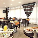 Apartmanhotel Nemea Centre 3*