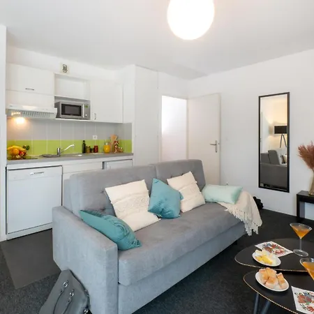 Nemea Centre Aparthotel