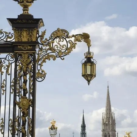 Hotel apartamentowy Nemea Centre 3*