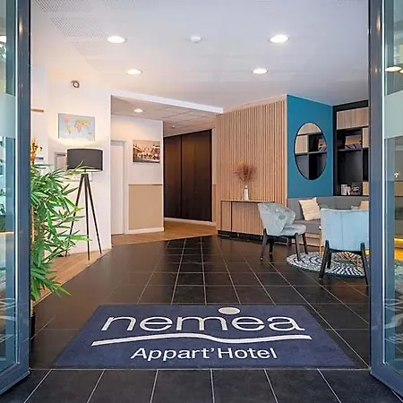 מלון דירות Nemea Centre 3*