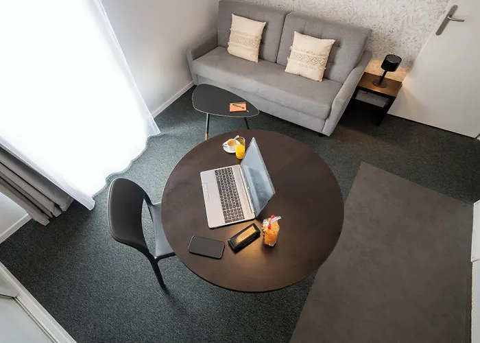 Apart-hotel Nemea Centre 3*