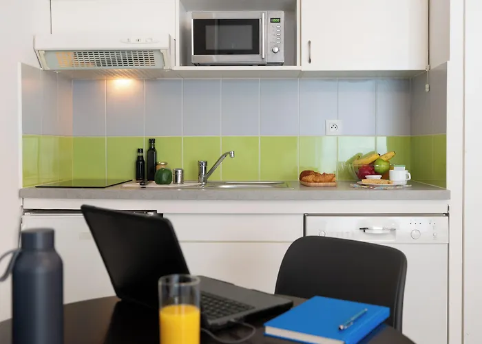 Apart-hotel Nemea Centre 3*